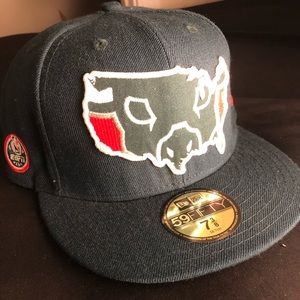 Milwaukee Bucks Fitted Cap